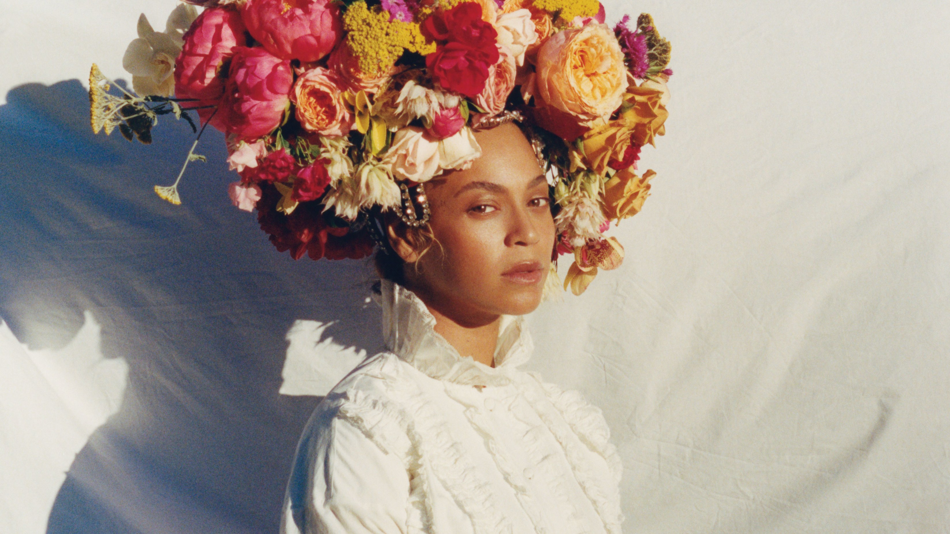Behind The Scenes of Beyoncé's September Vogue Cover