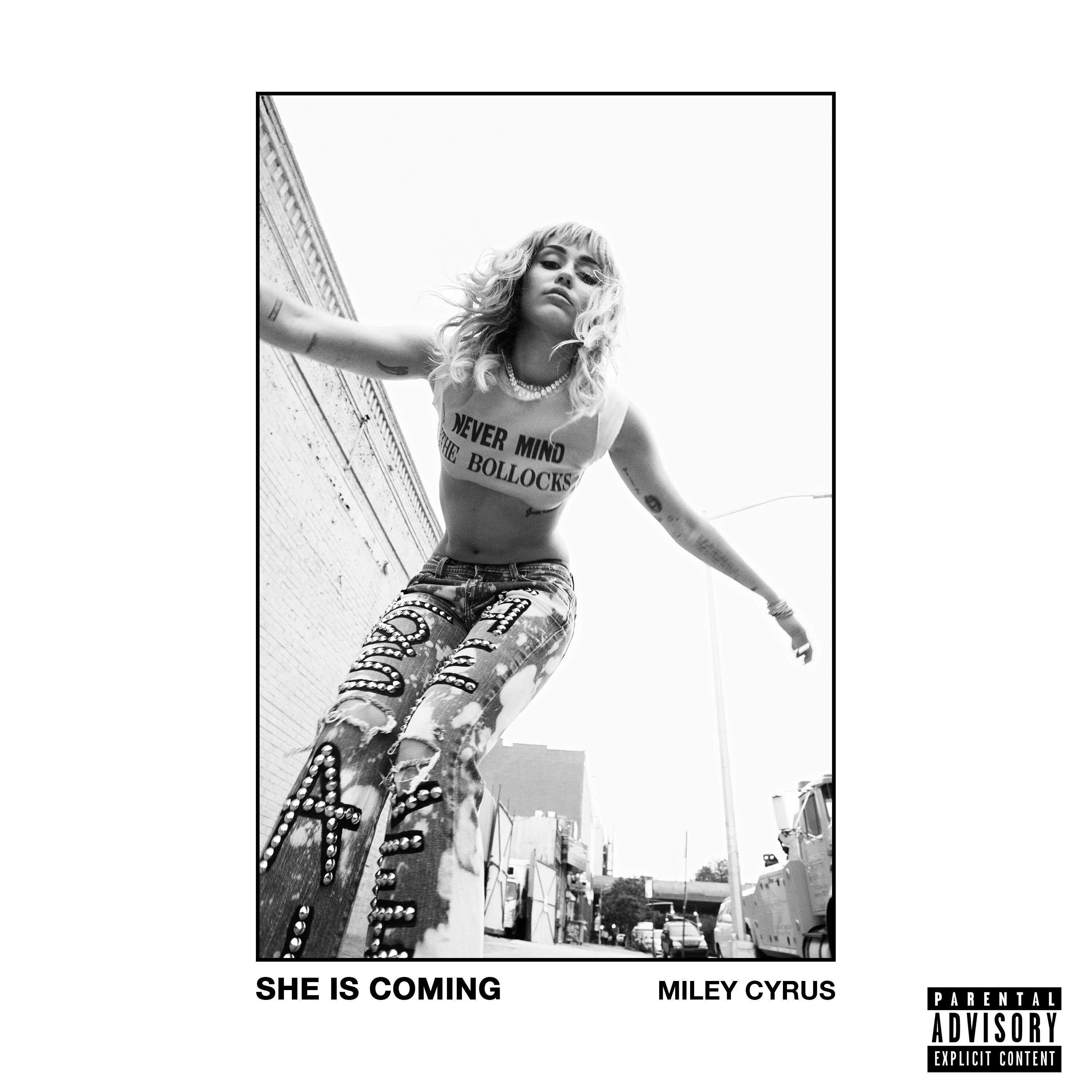 Miley Cyrus – She is Coming [EP Stream]