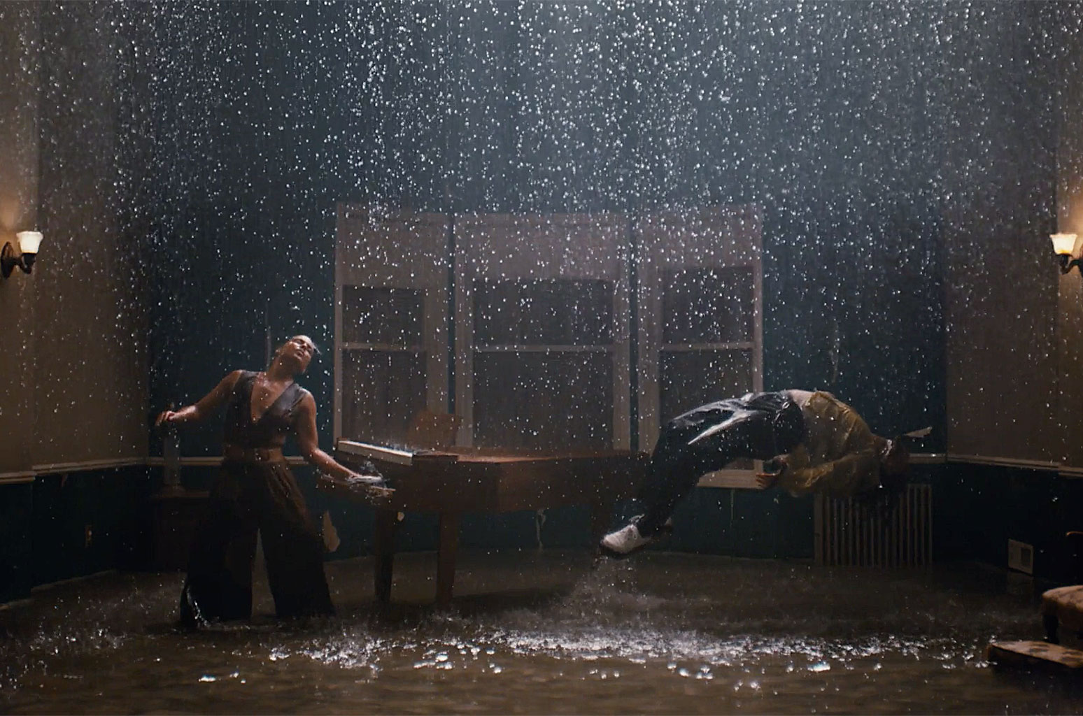 Alicia Keys Feat. Miguel - Show Me Love (Video)