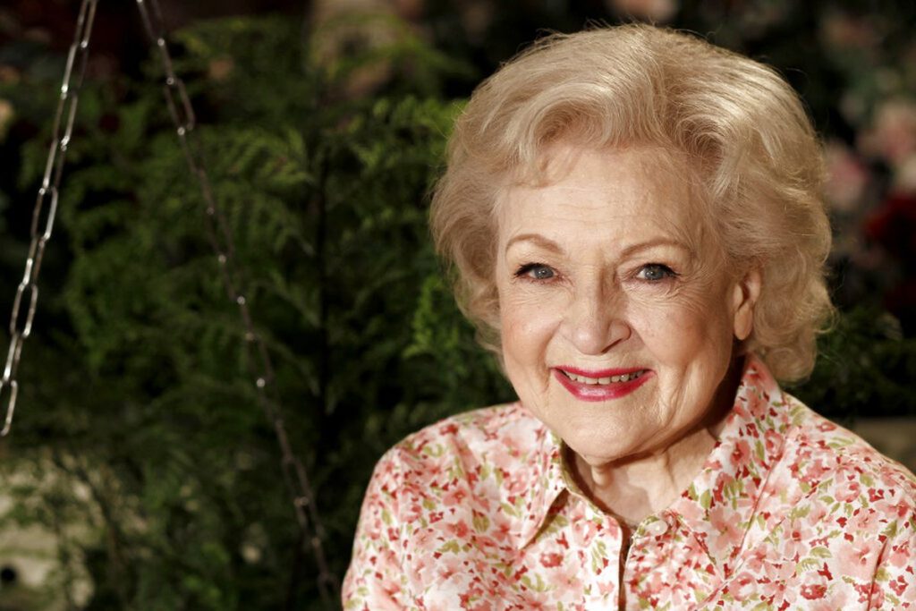 Betty White dead