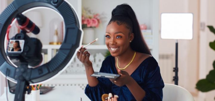 Tips on Becoming a Successful Beauty Influencer