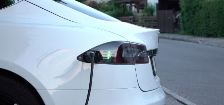 What Makes Teslas Different Than Traditional Cars